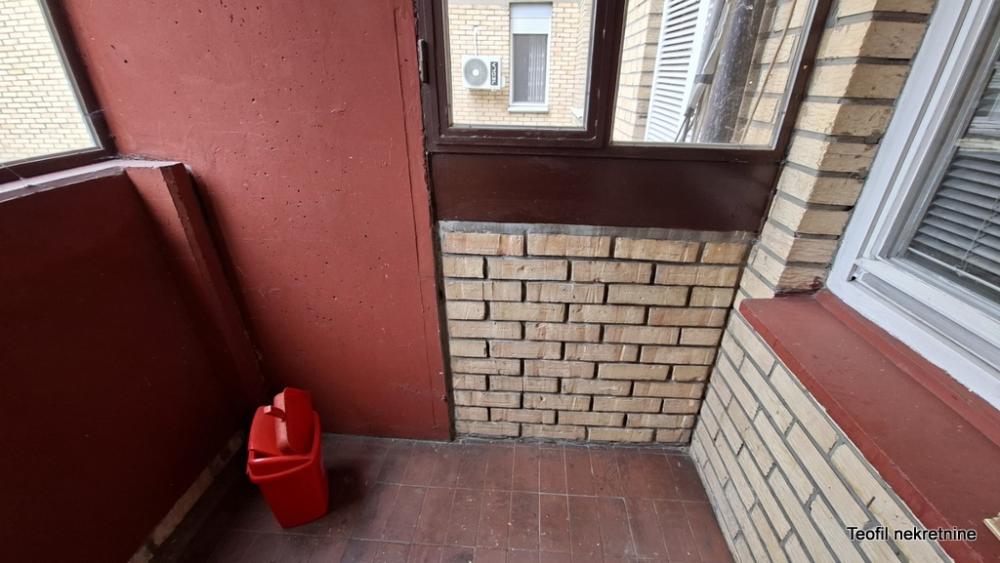 Slika 9 - Pere Velimirovića, Troiposoban stan na prodaju, 92m2, 230.000€