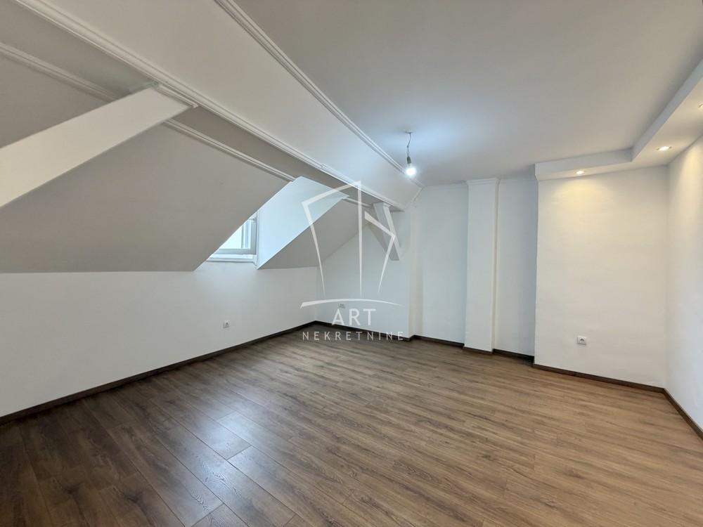 Slika 1 - Kneza Danila, Dvoiposoban stan na prodaju, 64m2, 320.000€