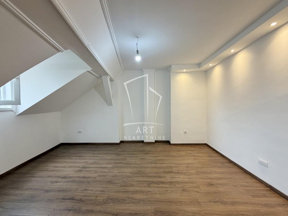Slika 2 - Kneza Danila, Dvoiposoban stan na prodaju, 64m2, 320.000€
