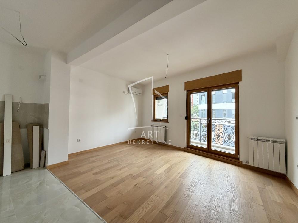 Slika 1 - Milisava Đurovića, Dvoiposoban stan na prodaju, 69m2, 252.176€