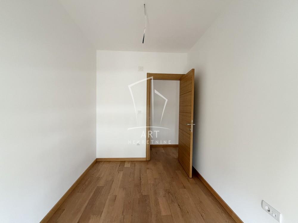 Slika 5 - Milisava Đurovića, Dvoiposoban stan na prodaju, 69m2, 252.176€