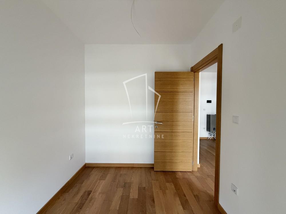 Slika 8 - Milisava Đurovića, Dvoiposoban stan na prodaju, 69m2, 252.176€