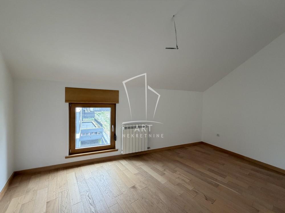 Slika 3 - Milisava Đurovića, Dvoiposoban stan na prodaju, 69m2, 252.176€