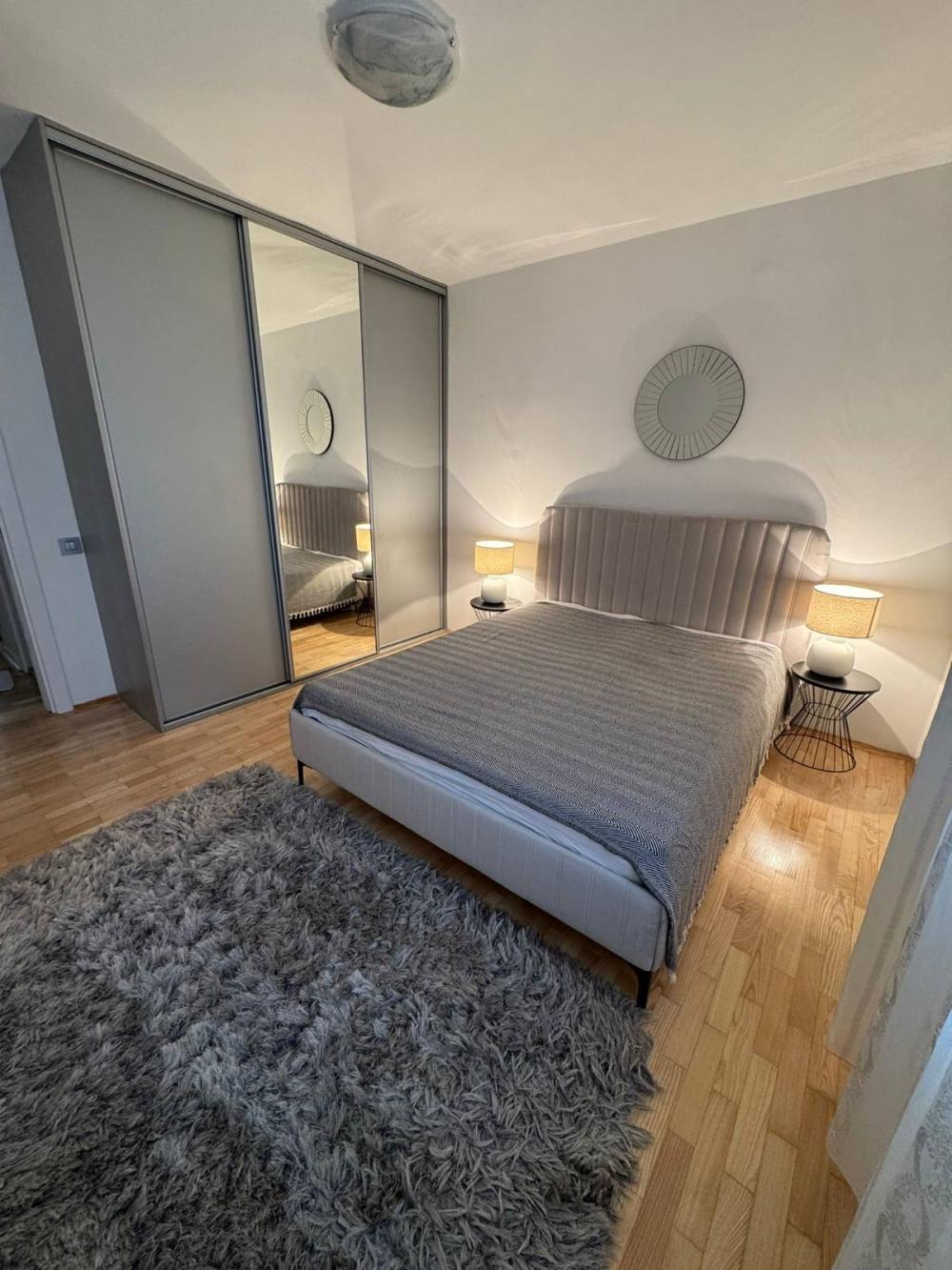 Slika 9 - Bulevar kneza Aleksandra Karađorđevića, Dvosoban stan za izdavanje, 120m2, 1.400€