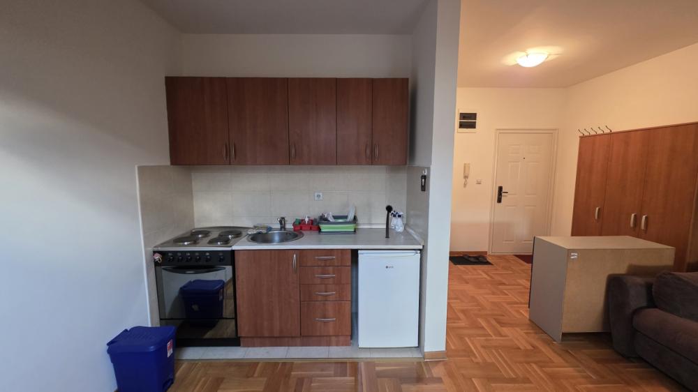 Slika 2 - Petra Škundrića, Jednosoban stan za izdavanje, 36m2, 400€