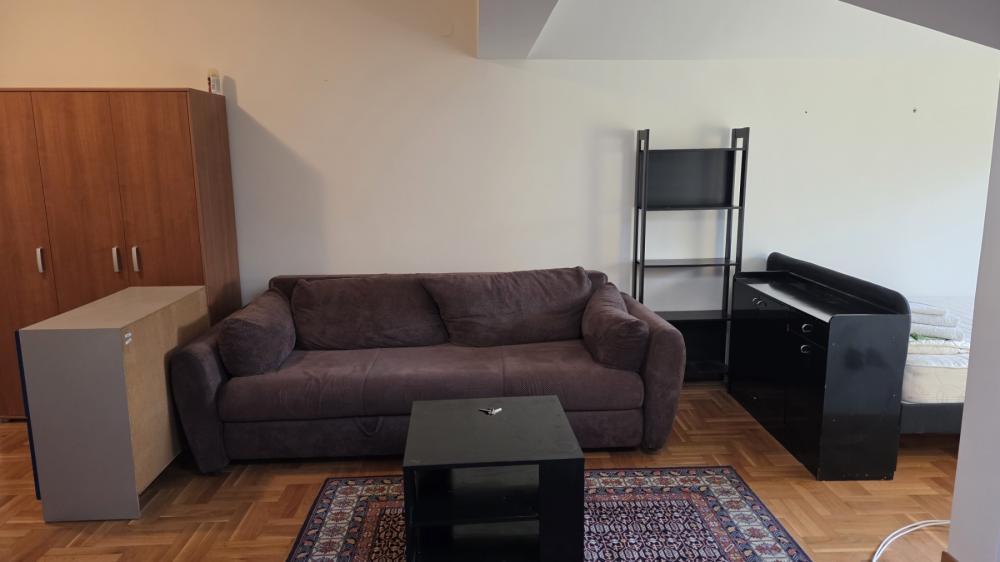 Glavna slika -Petra Škundrića, Jednosoban stan za izdavanje, 36m2, 400€