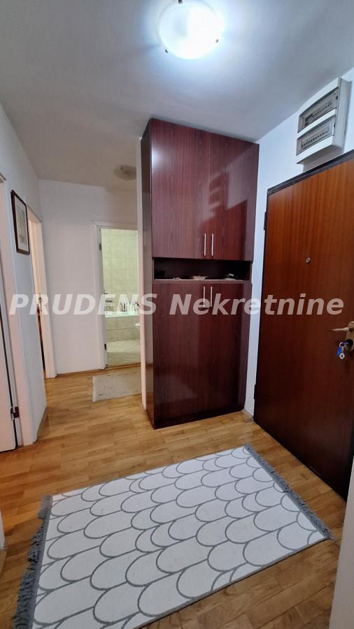 Slika 4 - Metohijska, Četvorosoban stan na prodaju, 109m2, 380.000€