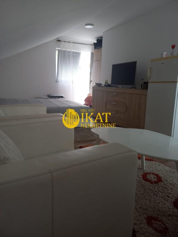 Slika 2 - Vladislava Bajčevića, Dvosoban stan za izdavanje, 65m2, 400€
