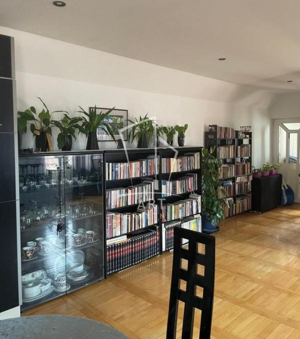 Slika 3 - Laze Jovanovića Porcija, Dvosoban stan za izdavanje, 110m2, 1.000€