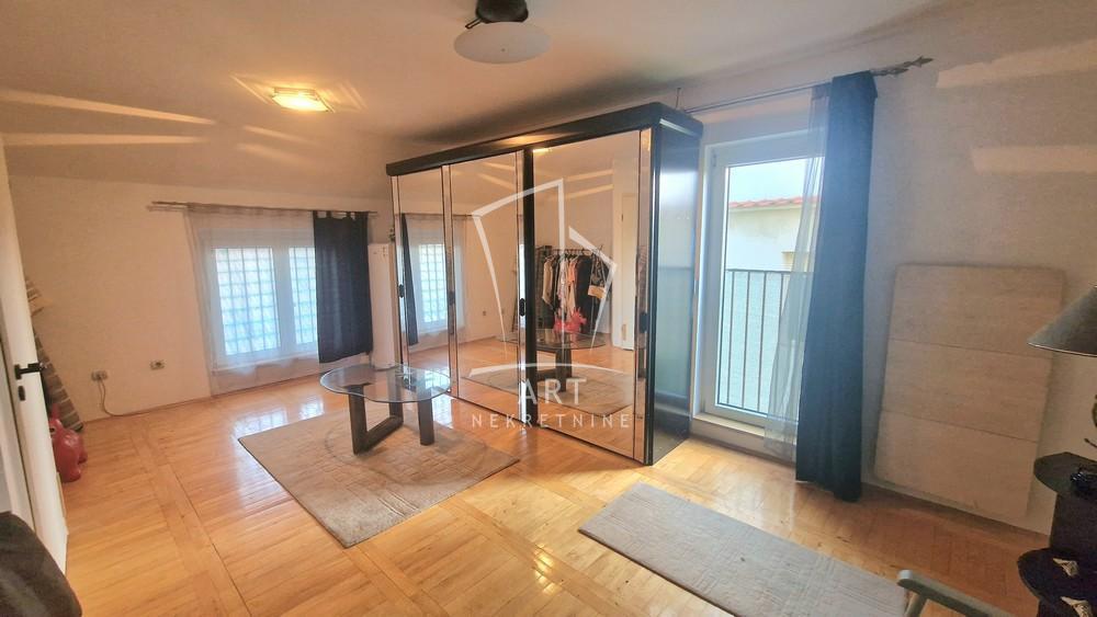 Glavna slika -Laze Jovanovića Porcija, Dvosoban stan za izdavanje, 110m2, 1.000€