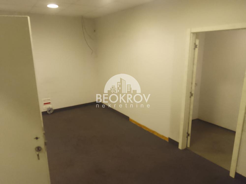 Slika 9 - Bulevar Kralja Aleksandra,  Lokal za izdavanje, 377m2, 7.000€