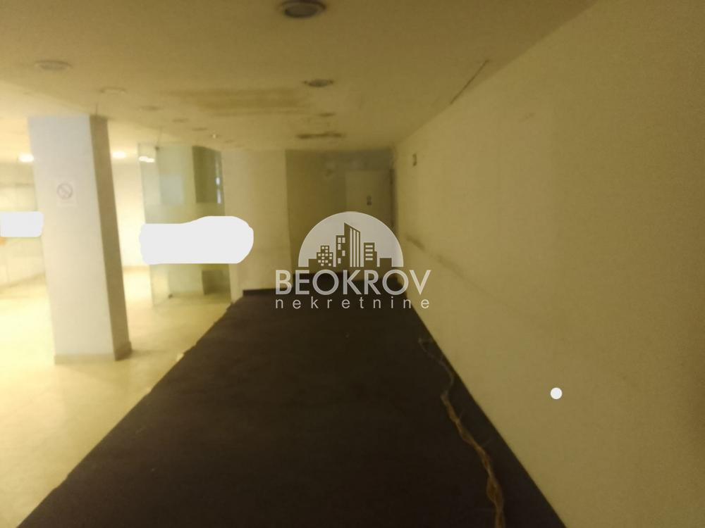 Slika 1 - Bulevar Kralja Aleksandra,  Lokal za izdavanje, 377m2, 7.000€