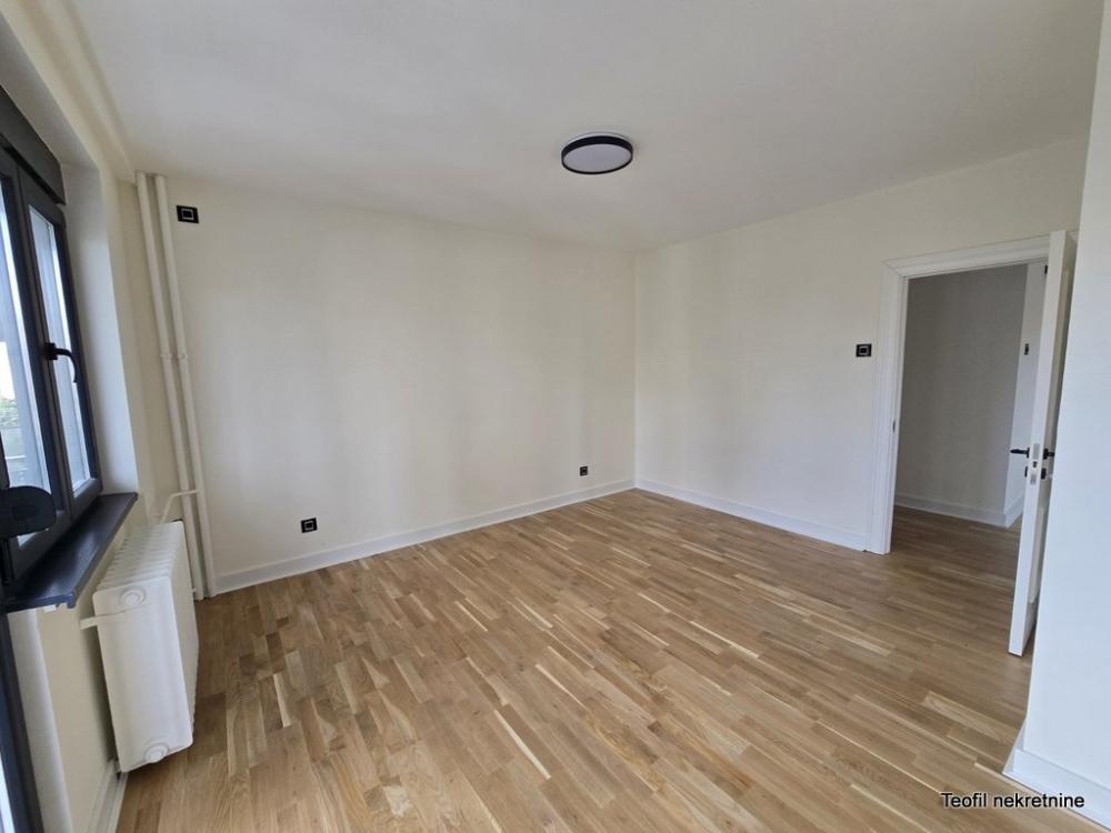 Slika 6 - Sime Igumanova, Trosoban stan na prodaju, 75m2, 298.900€