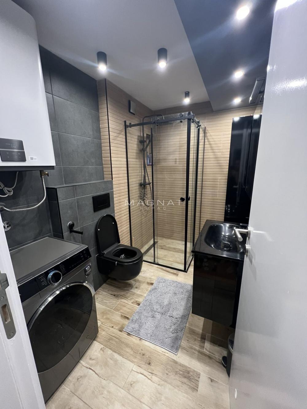 Slika 6 - Generala Štefanika, Trosoban stan za izdavanje, 90m2, 1.000€