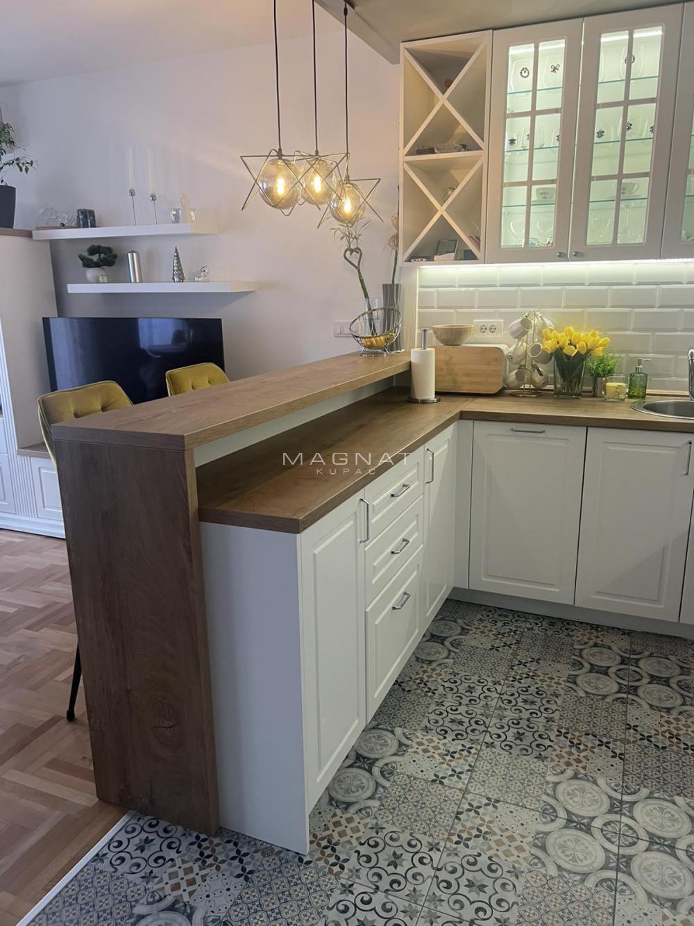 Slika 5 - Generala Štefanika, Trosoban stan za izdavanje, 90m2, 1.000€