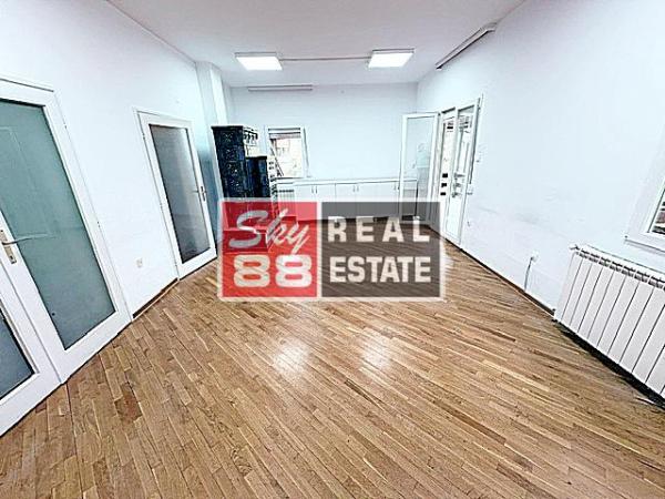 Slika 5 -  Kuća za izdavanje, 250m2, 5.000€