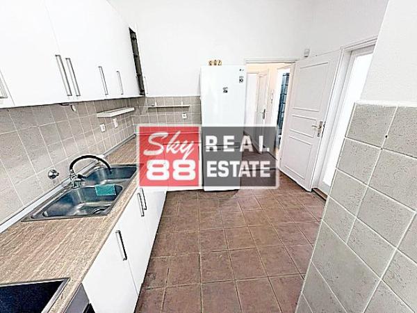 Slika 3 -  Kuća za izdavanje, 250m2, 5.000€