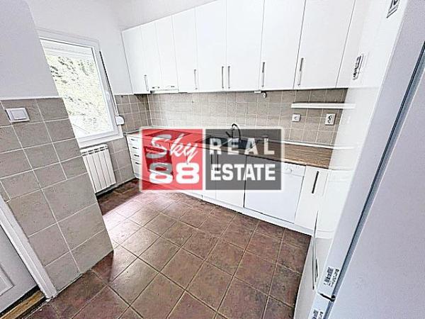 Slika 4 -  Kuća za izdavanje, 250m2, 5.000€