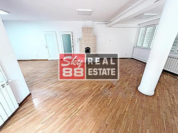 Slika 1 -  Kuća za izdavanje, 250m2, 5.000€