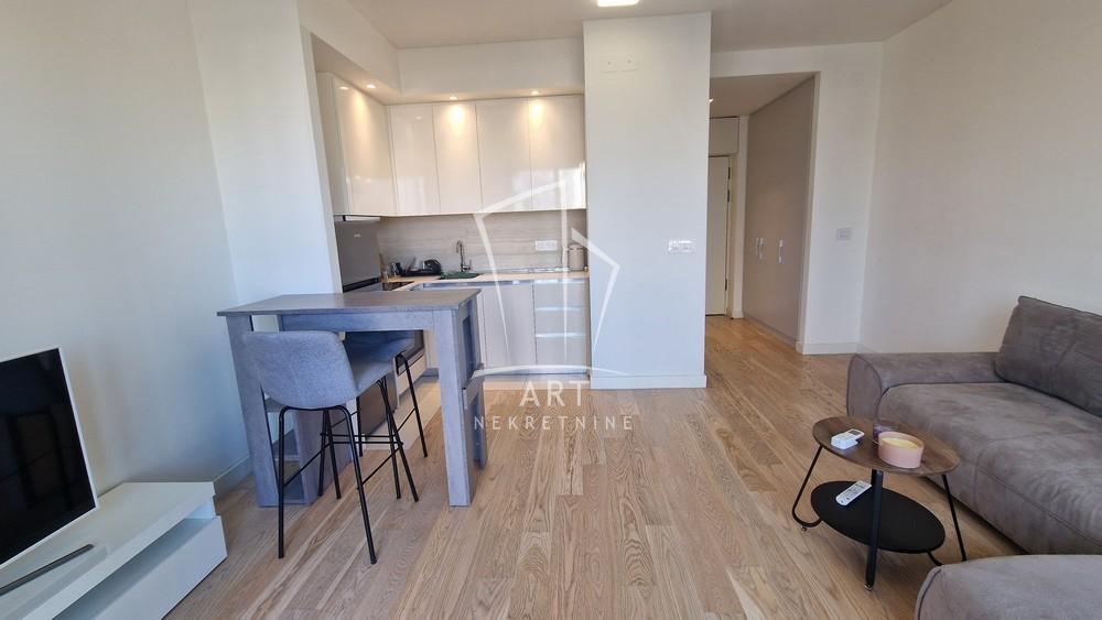 Slika 3 - Bulevar Vudroa Vilsona, Jednosoban stan za izdavanje, 35m2, 850€