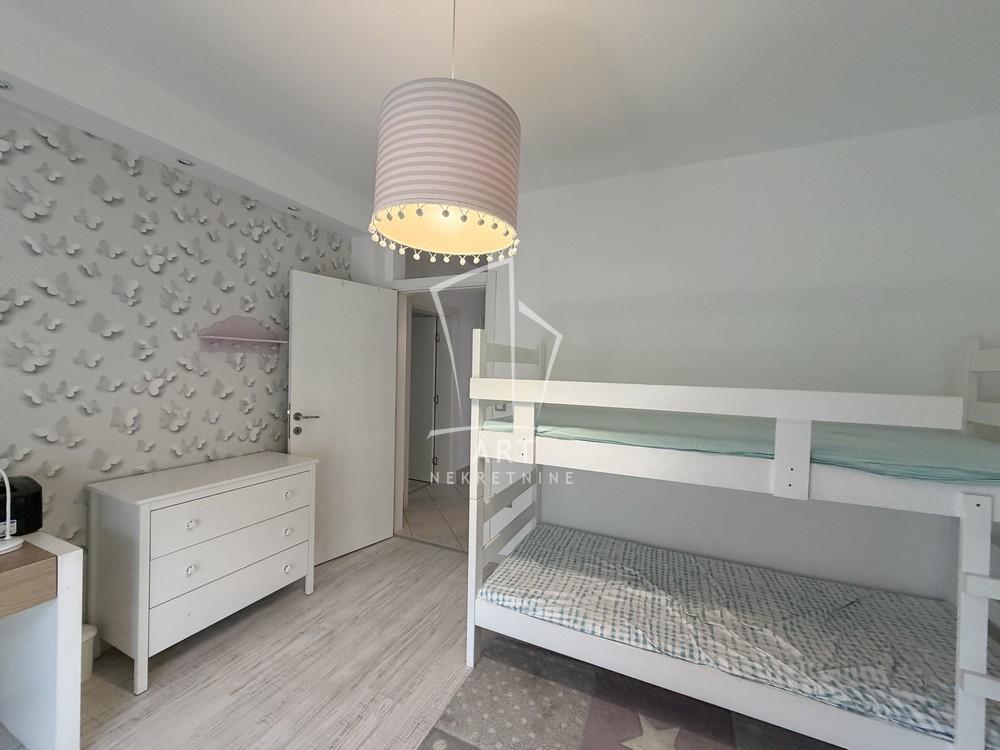 Slika 11 - Viktora Starčića, Trosoban stan za izdavanje, 90m2, 1.200€
