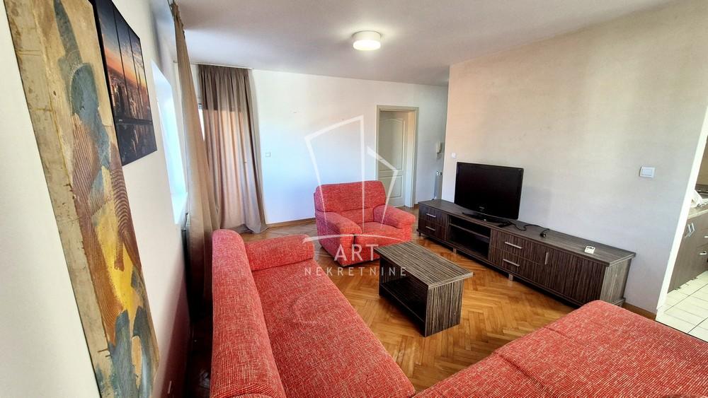 Slika 1 - Nevenke Urbanove, Dvosoban stan za izdavanje, 45m2, 450€