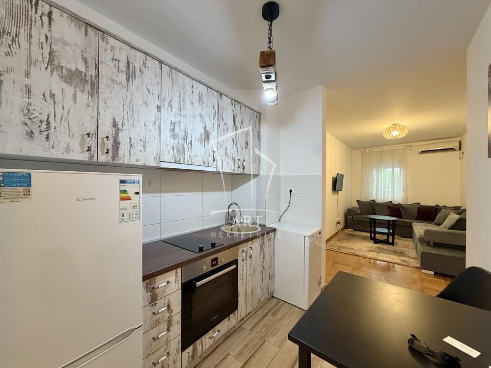 Slika 4 - Rada Neimara, Dvoiposoban stan za izdavanje, 42m2, 650€