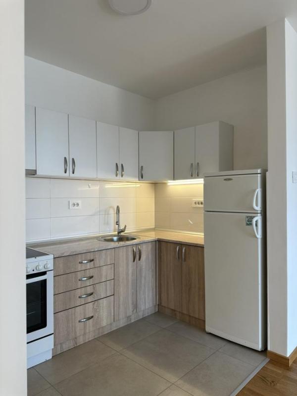 Slika 2 - Dvosoban stan za izdavanje, 42m2, 500€