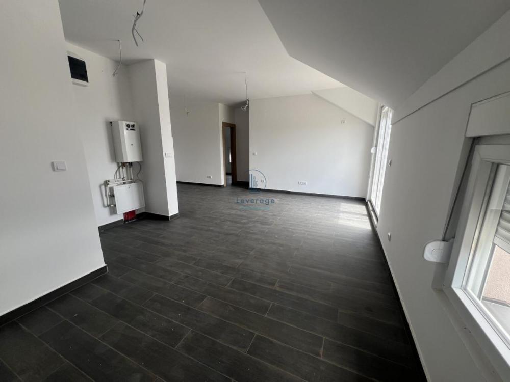 Slika 3 - Smederevski put, Trosoban stan na prodaju, 71m2, 127.800€