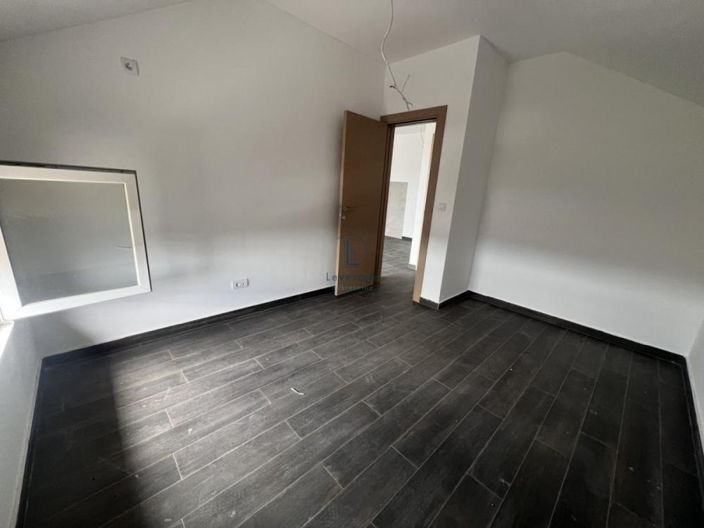 Slika 8 - Smederevski put, Trosoban stan na prodaju, 71m2, 127.800€