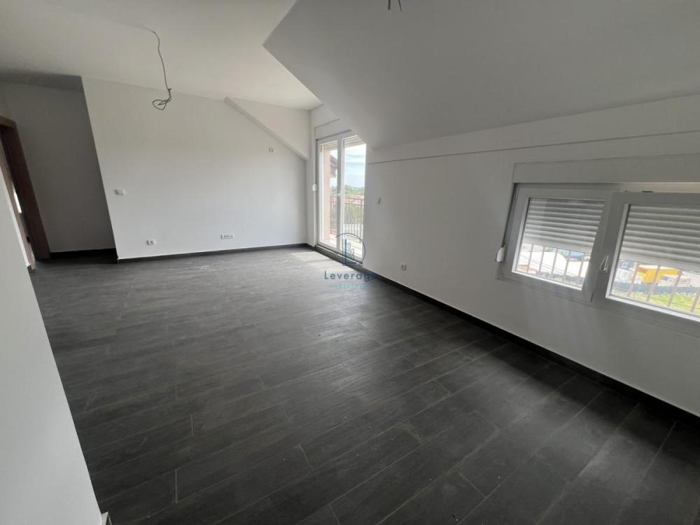 Slika 2 - Smederevski put, Trosoban stan na prodaju, 71m2, 127.800€