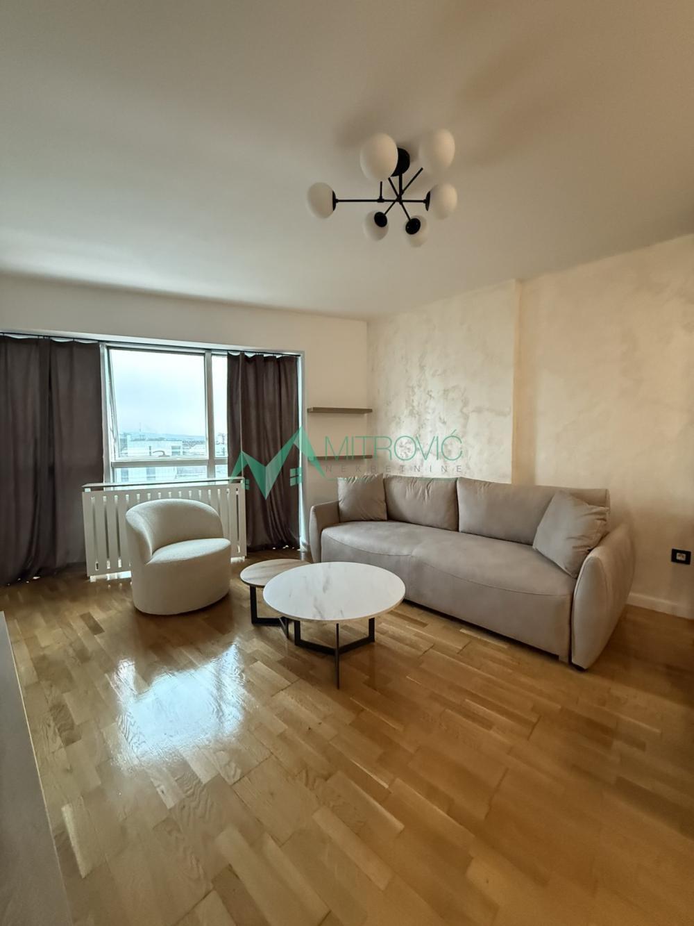 Glavna slika -Troiposoban stan za izdavanje, 93m2, 1.200€