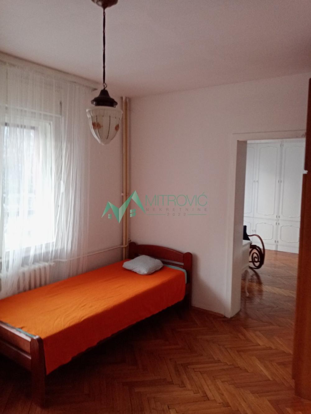 Slika 3 - Četvoroiposoban stan za izdavanje, 105m2, 800€