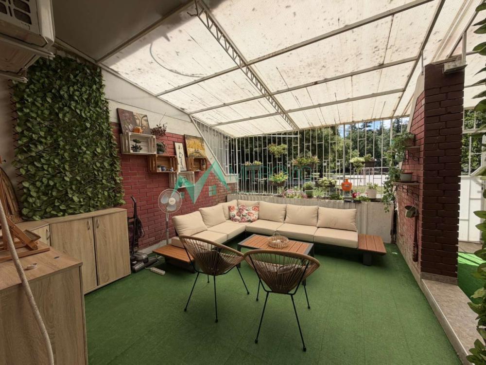 Glavna slika -Četvorosoban stan na prodaju, 80m2, 245.000€