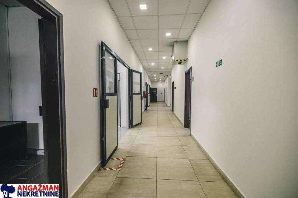 Slika 11 - Batajnički drum,  Lokal na prodaju, 1055m2, 2.400.000€
