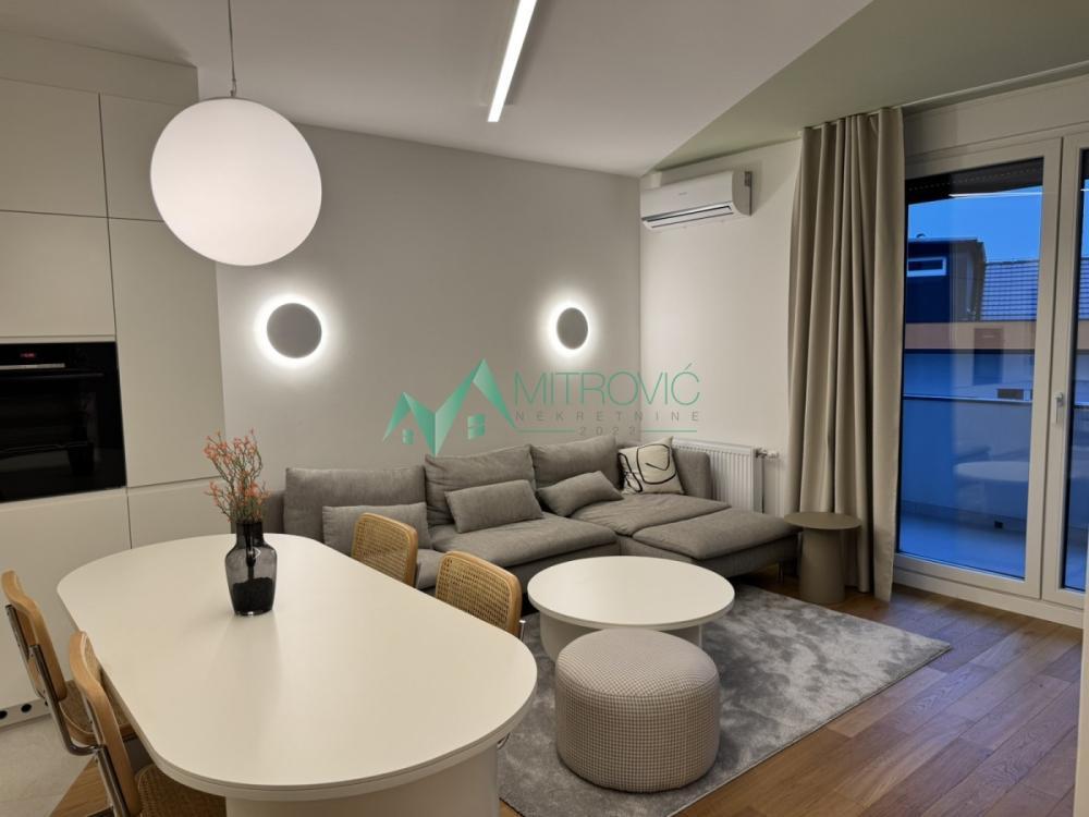 Glavna slika -Dvosoban stan za izdavanje, 49m2, 800€