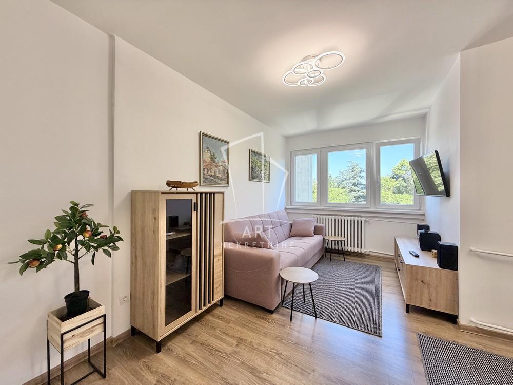 Slika 1 - Crnotravska, Dvosoban stan za izdavanje, 42m2, 530€