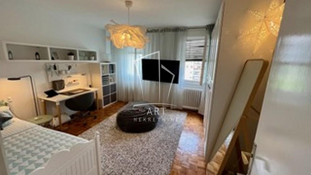 Slika 9 - Dr Agostina Neta, Trosoban stan za izdavanje, 78m2, 900€
