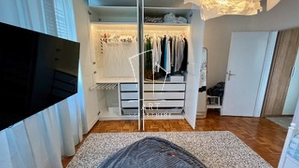 Slika 10 - Dr Agostina Neta, Trosoban stan za izdavanje, 78m2, 900€