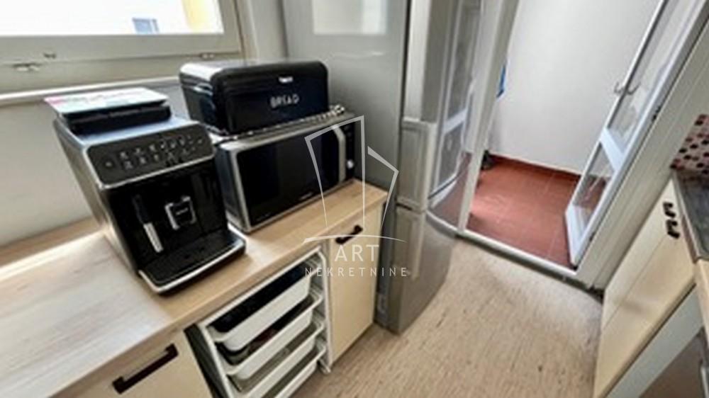 Slika 5 - Dr Agostina Neta, Trosoban stan za izdavanje, 78m2, 900€