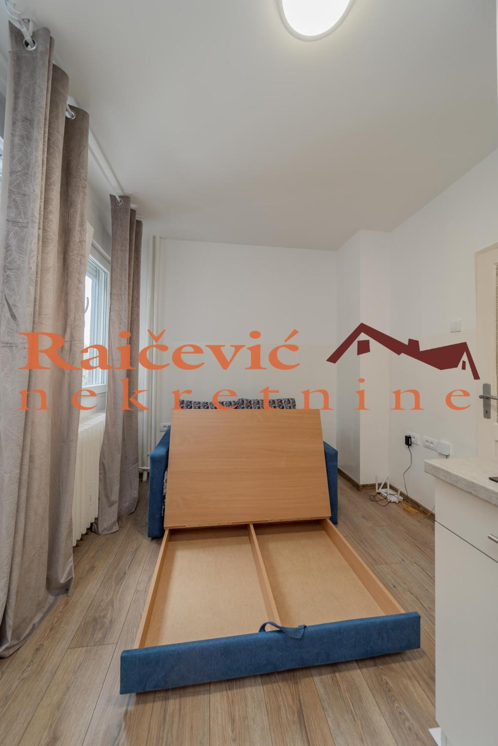 Slika 2 - Kirovljeva, Jednosoban stan za izdavanje, 18m2, 300€