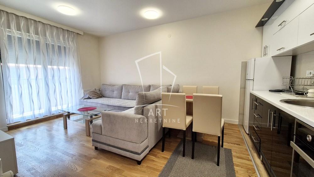 Slika 2 - Pavla Savića, Dvosoban stan za izdavanje, 40m2, 450€