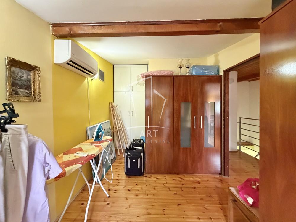 Slika 7 - Dr Đorđa Joanovića, Četvorosoban stan na prodaju, 83m2, 198.000€