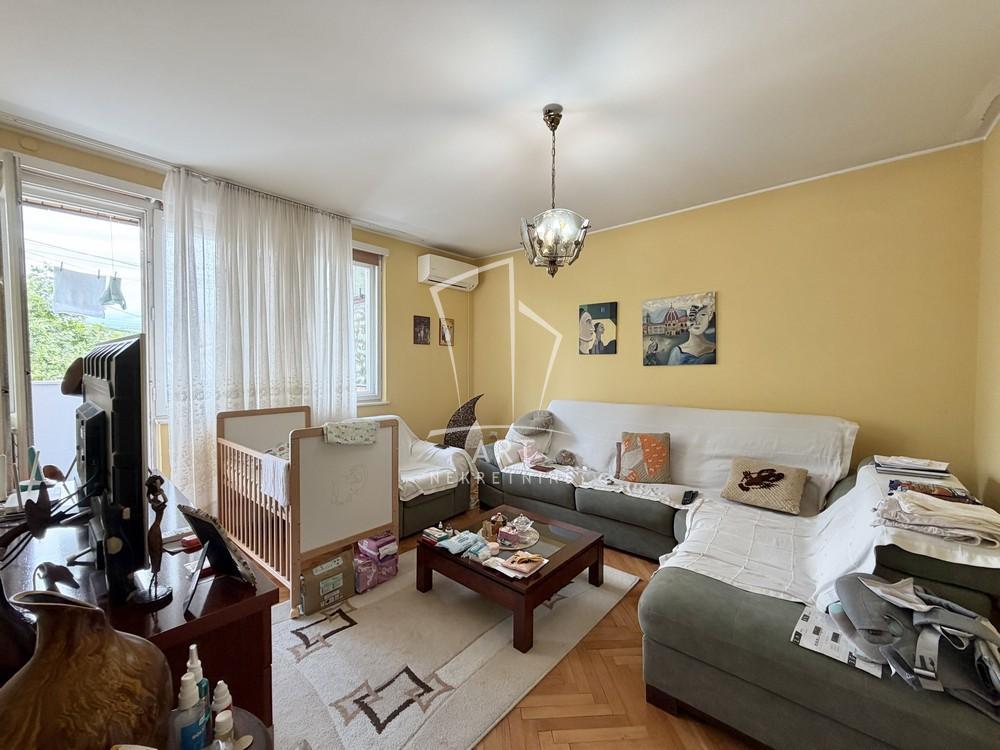 Glavna slika -Dr Đorđa Joanovića, Četvorosoban stan na prodaju, 83m2, 198.000€