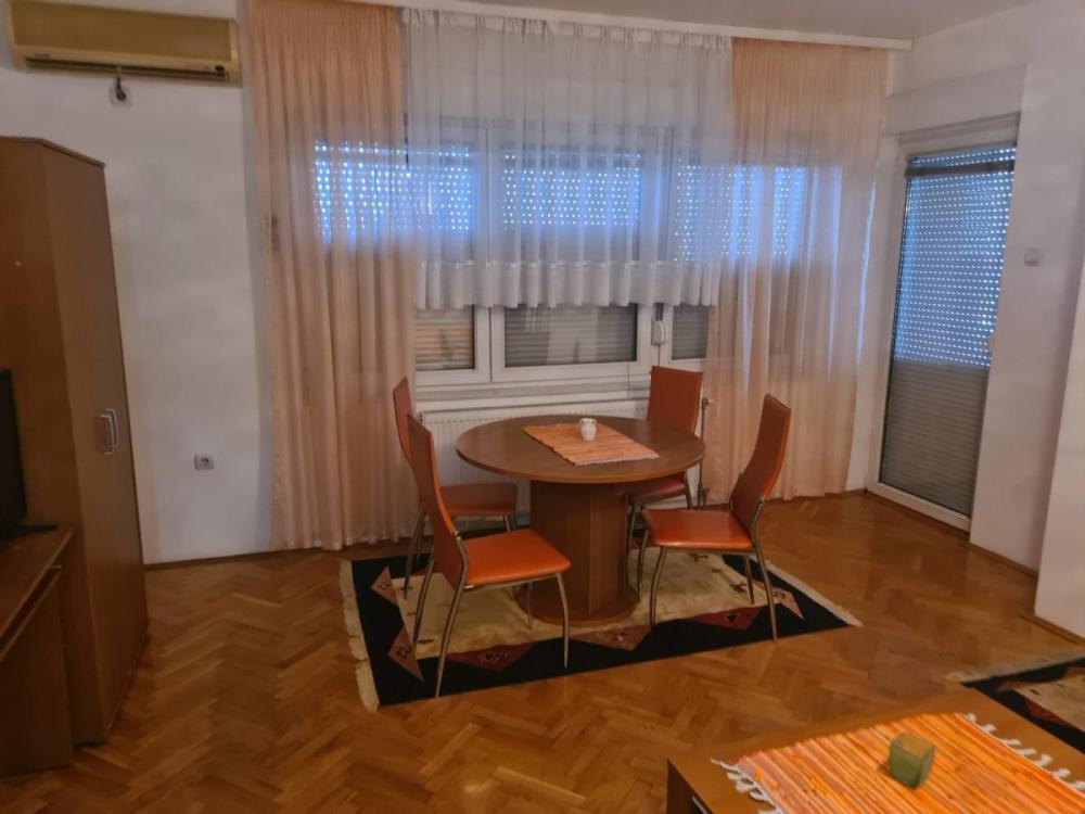 Slika 2 - Jednoiposoban stan za izdavanje, 36m2, 350€