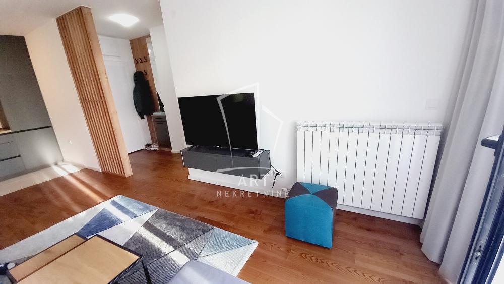 Slika 1 - Slanački Put, Dvosoban stan za izdavanje, 47m2, 500€