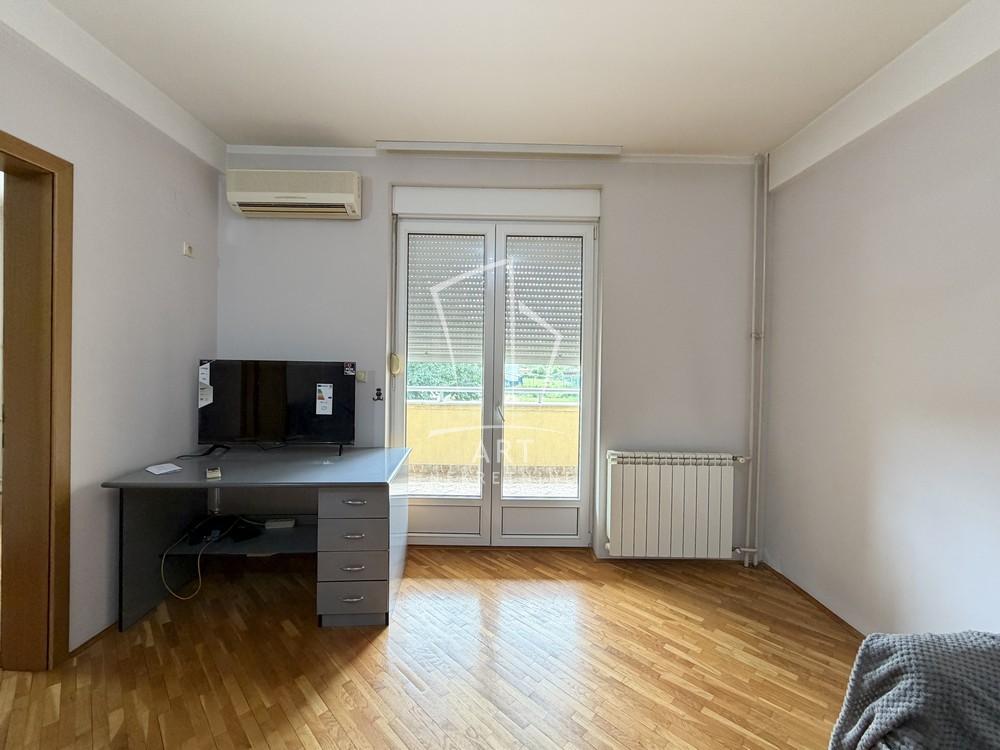 Slika 3 - Prvomajska, Dvoiposoban stan za izdavanje, 83m2, 600€