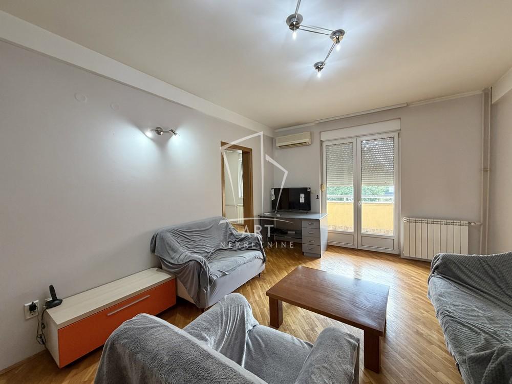Slika 1 - Prvomajska, Dvoiposoban stan za izdavanje, 83m2, 600€