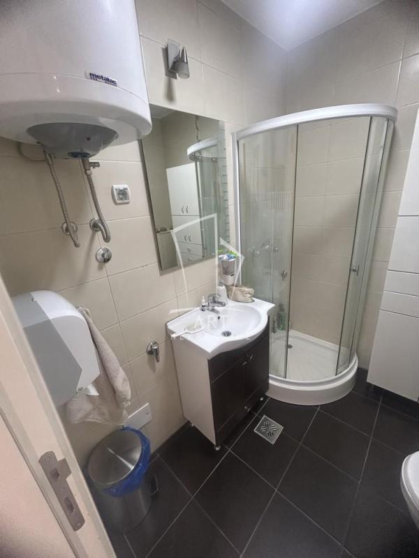 Slika 11 - Vojvode Stepe,  Lokal za izdavanje, 46m2, 700€