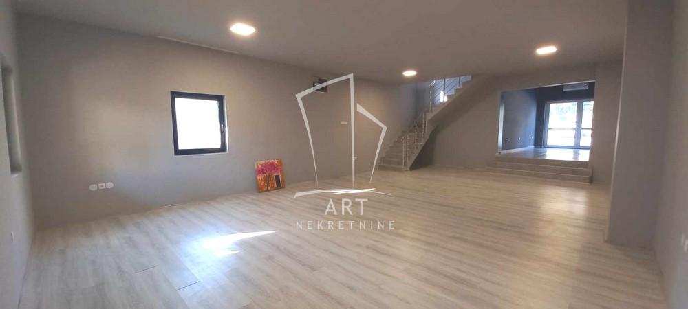 Slika 4 - Bežanijskih Ilegalaca,  Lokal za izdavanje, 145m2, 1.500€